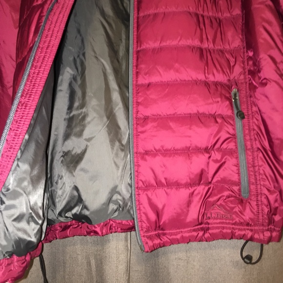 L.L.Bean Lightweight Puffer Jacket - Picture 2 of 5